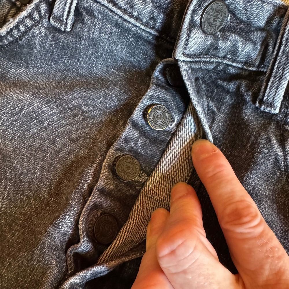 Mother High Waisted Hiker Hover Jeans Midnights With Molly Faded Black Size 26 - Picture 8 of 13
